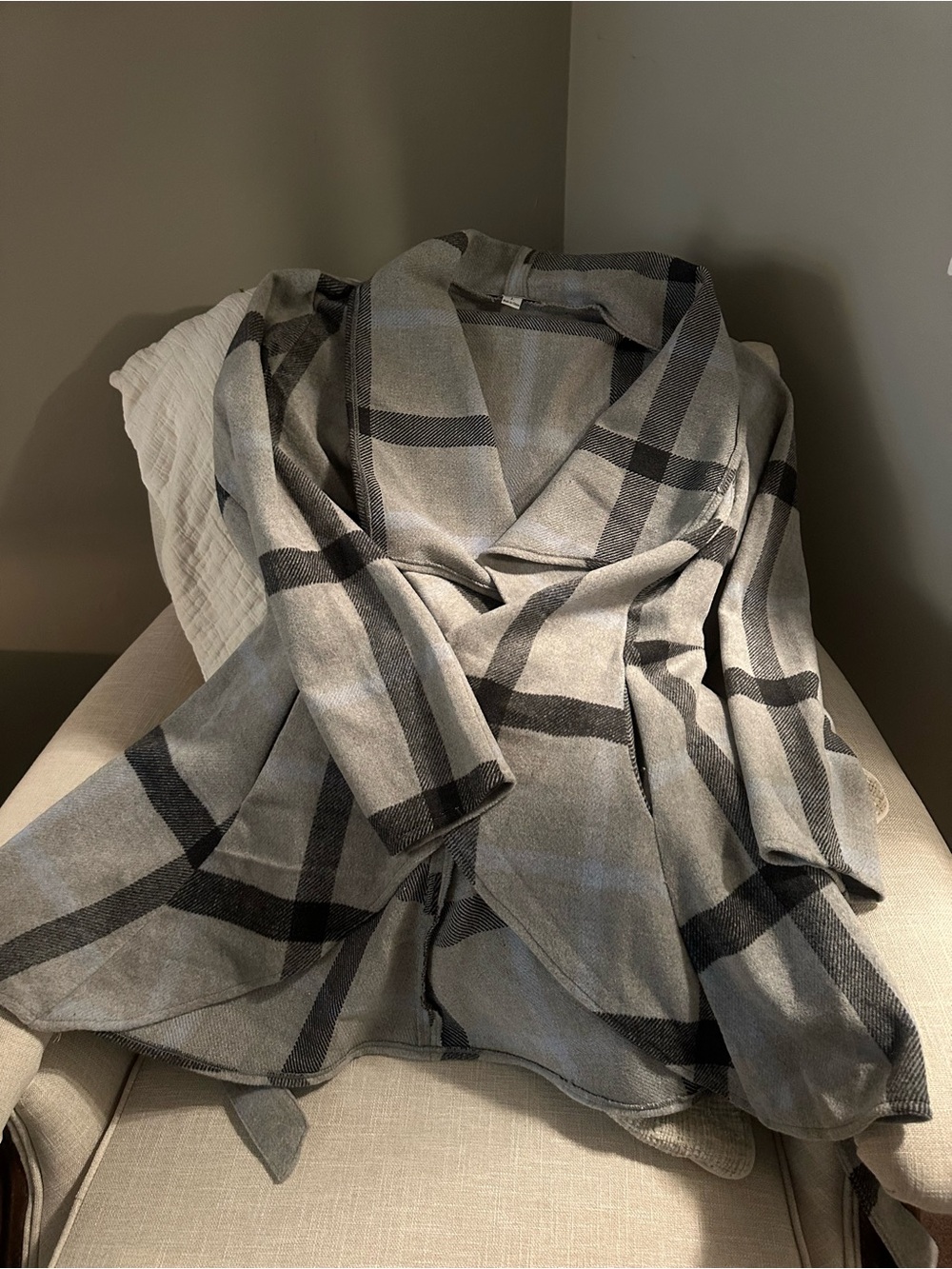 FAVLUX Gray & Black Plaid Wrap Jacket
